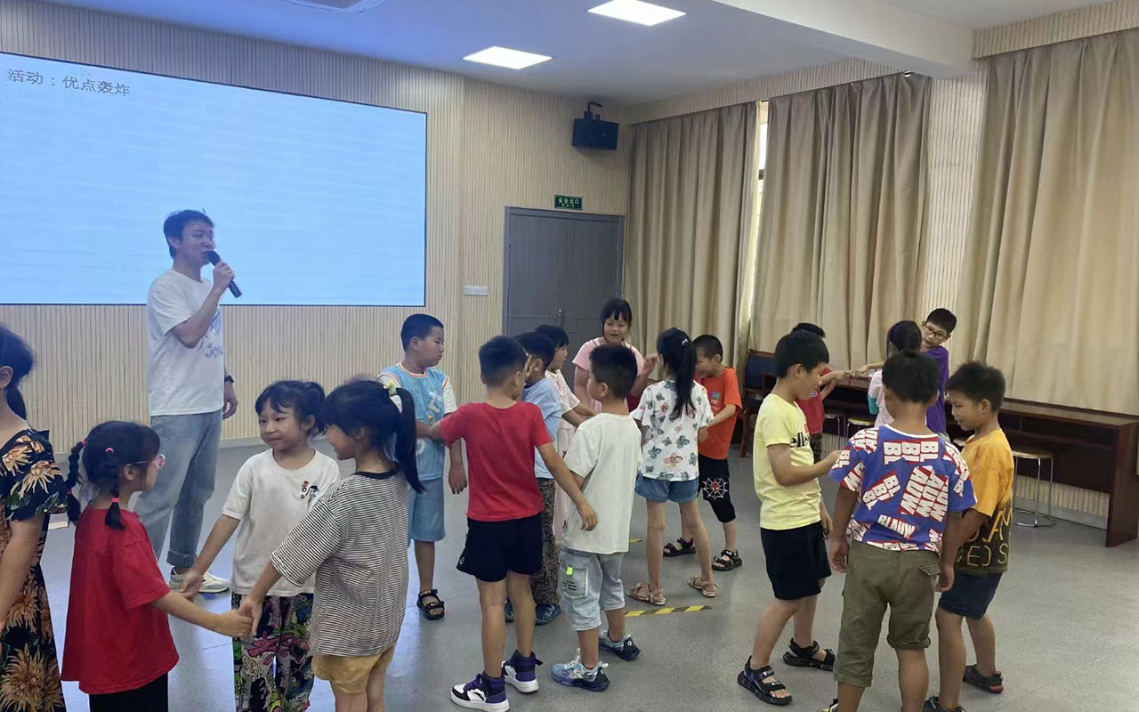 肇州龙观乡中心学校